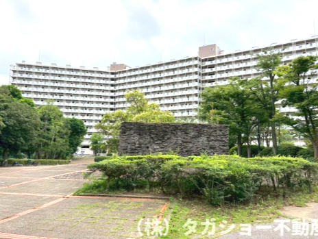 千葉ガーデンタウン C号棟の外観