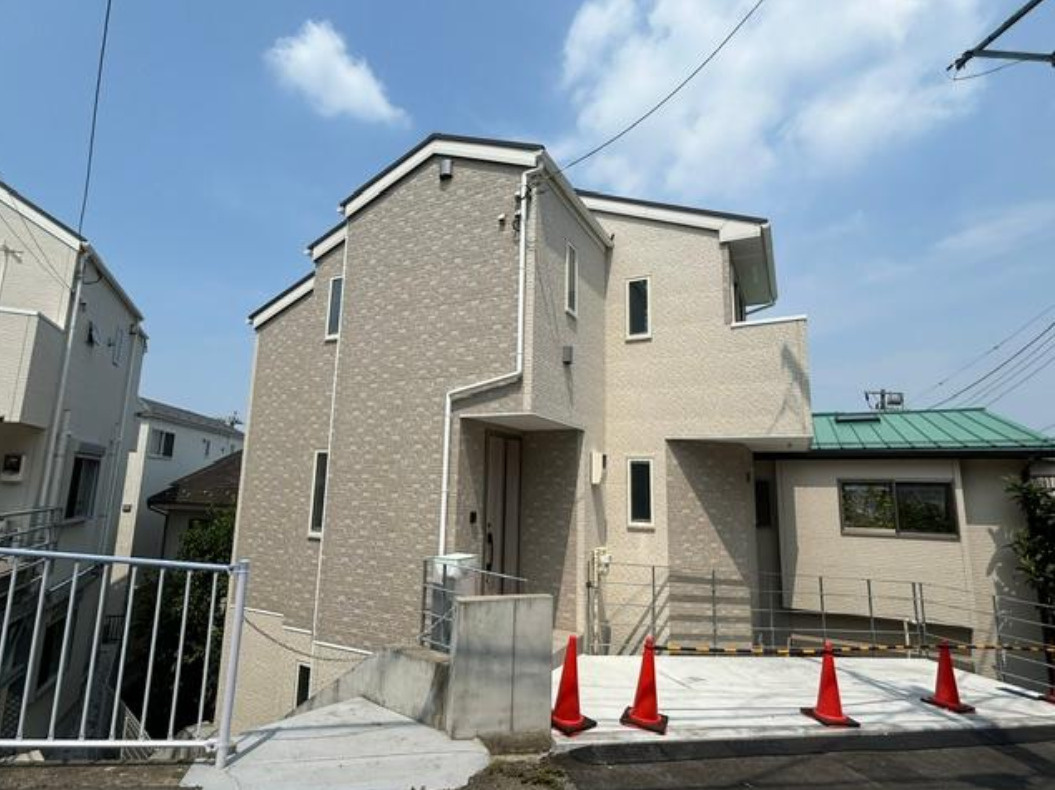 横浜市神奈川区松見町4丁目 新築戸建て【仲介手数料無料】の外観