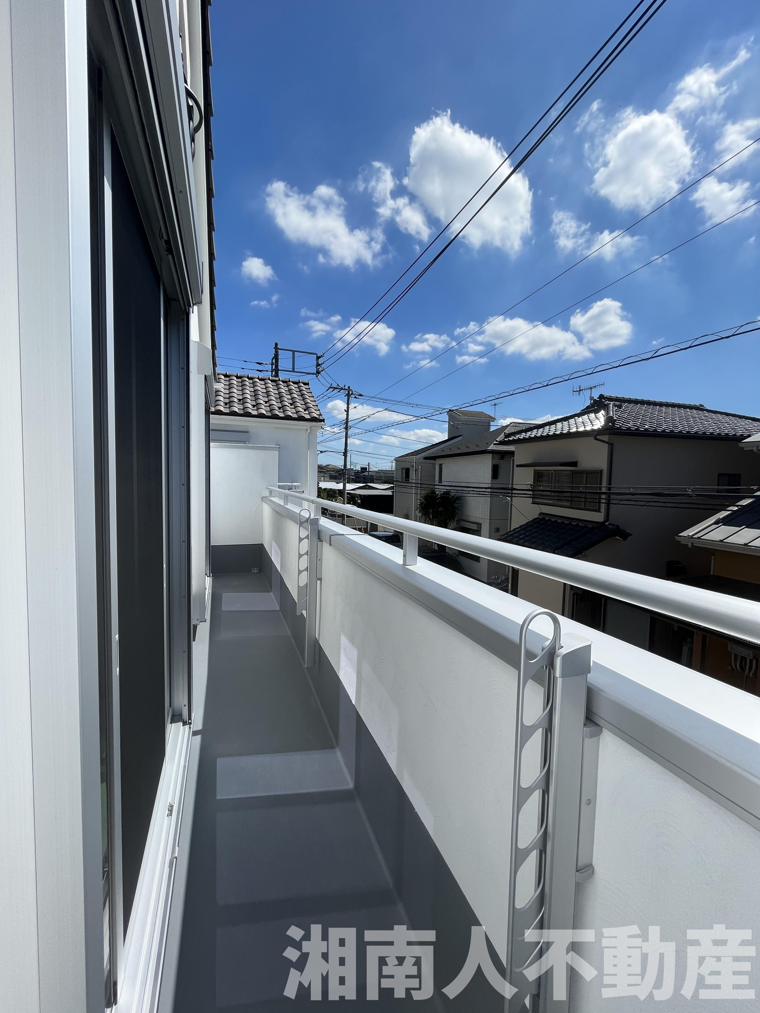 茅ヶ崎市中島４期　中古戸建のバルコニー|バルコニーからの眺めを楽しみながら食事をしませんか