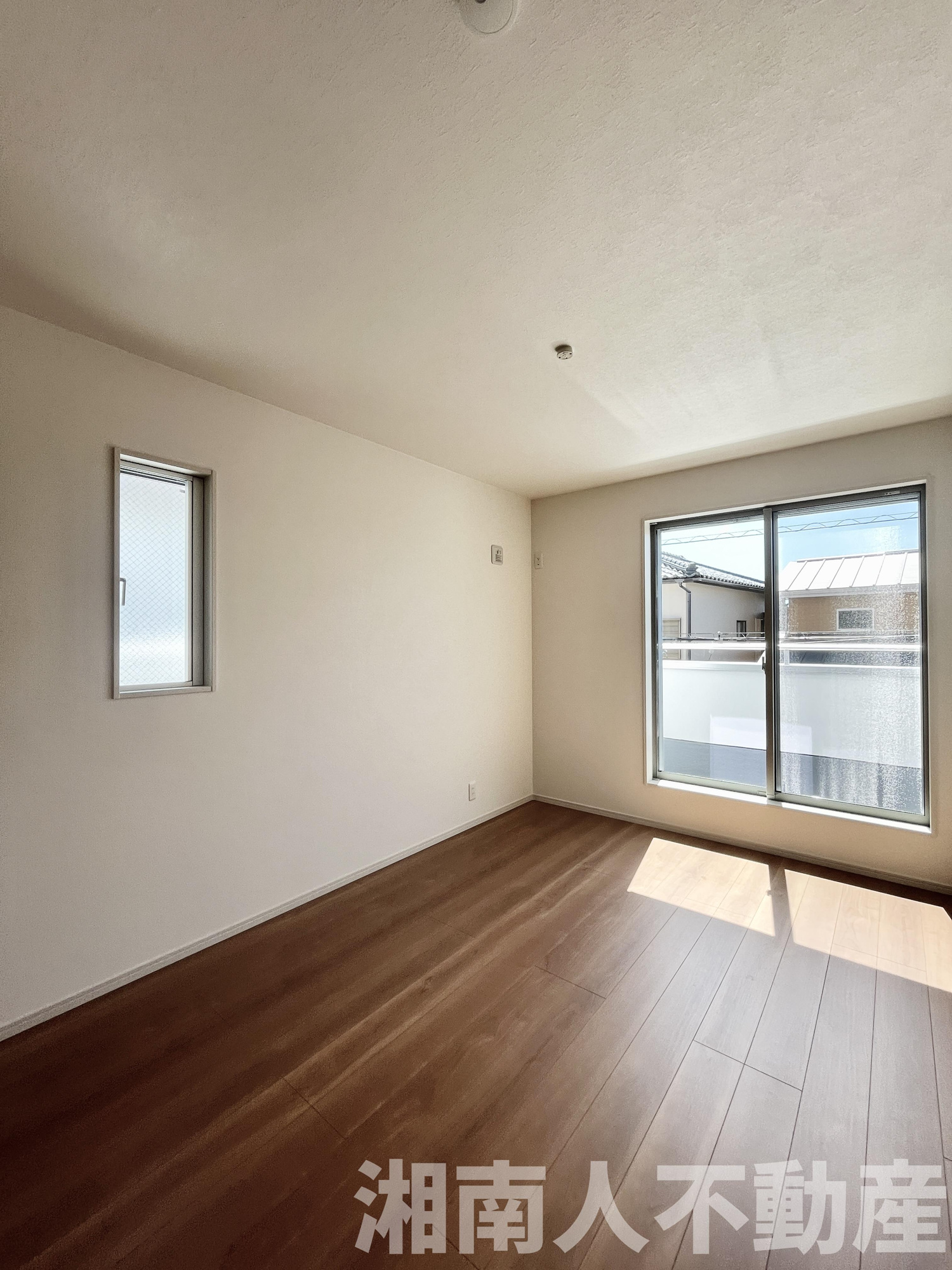 茅ヶ崎市中島４期　中古戸建の洋室|コンパクトで使いやすい洋室です