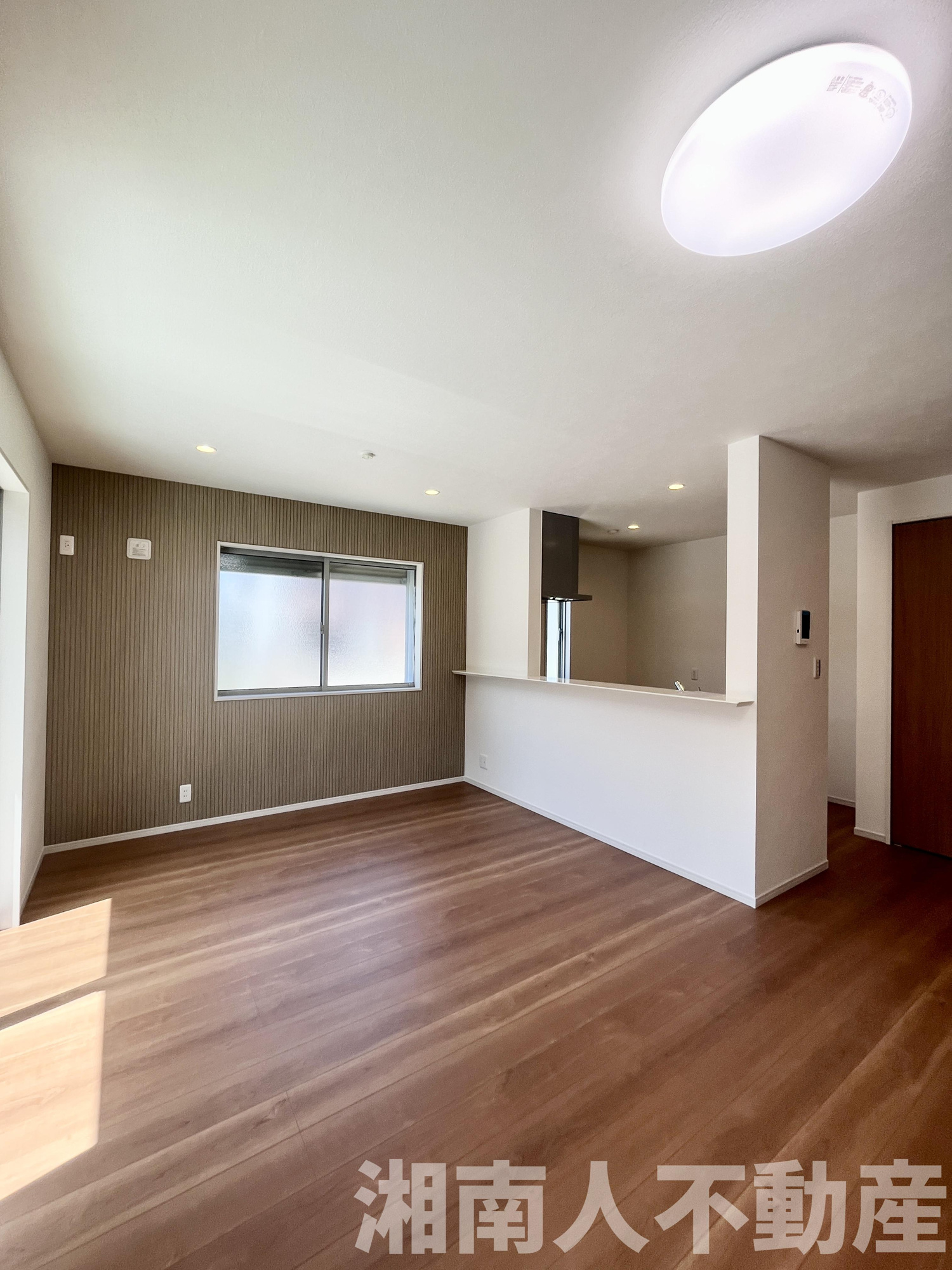 茅ヶ崎市中島４期　中古戸建の居間・リビング|使いやすい居間です
