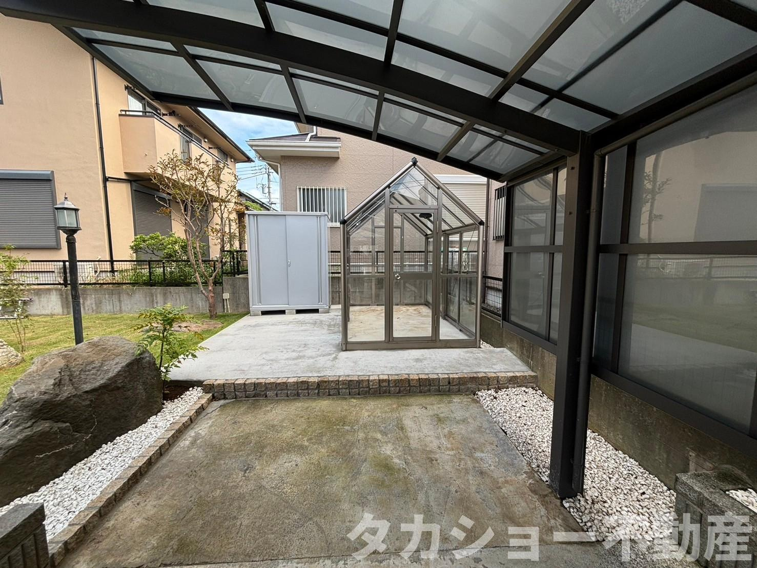 市原市辰巳台東4丁目　中古戸建の駐車場|駐車場に車を止められます