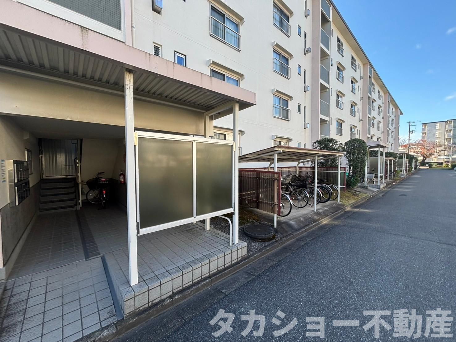 高洲二丁目住宅7-7号棟の外観