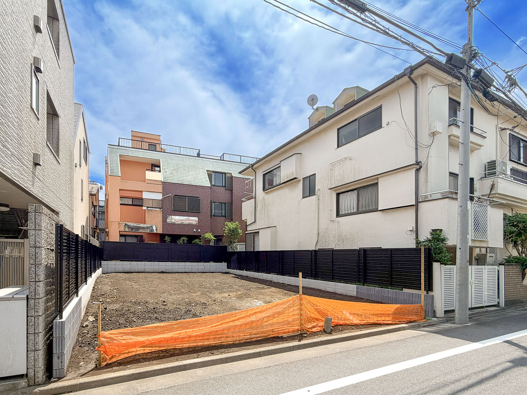 新築分譲［ミラクラス上荻Ⅲ］の前面道路含む現地写真|現地写真（2026年8月撮影）