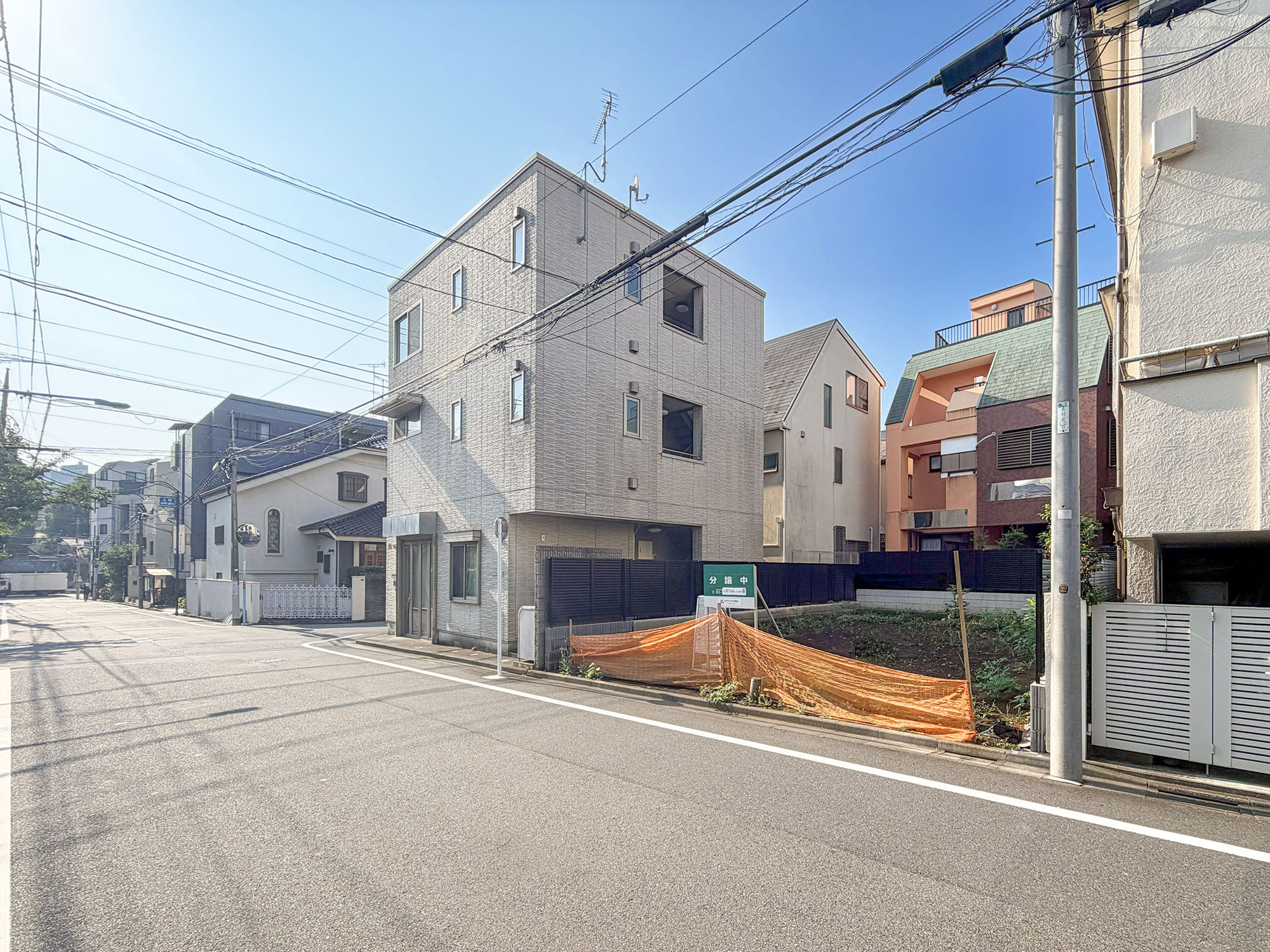 新築分譲［ミラクラス上荻Ⅲ］の前面道路含む現地写真|現地写真（2026年8月撮影）