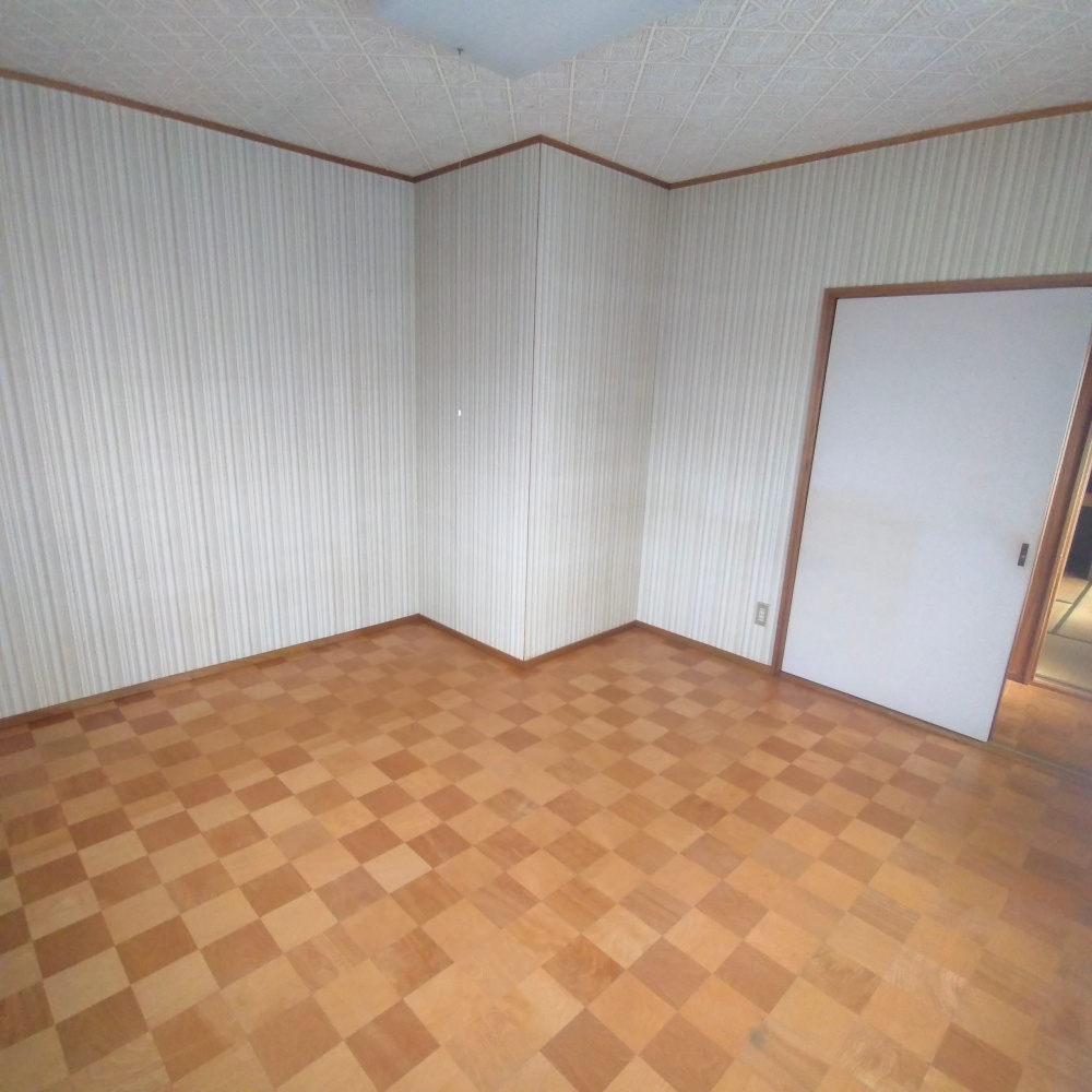 登別市中央町7丁目23-3　中古住宅の洋室