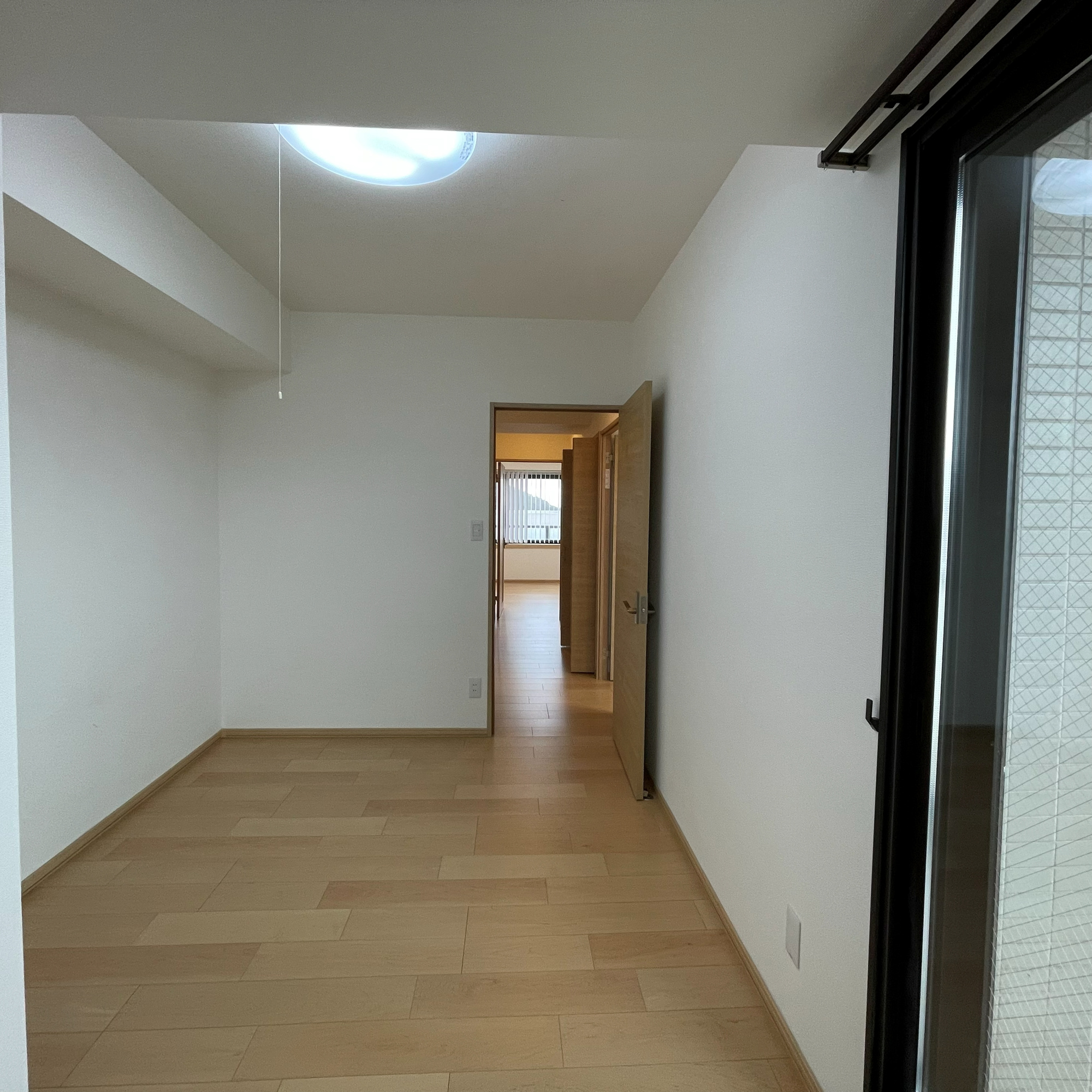 室蘭市東町2丁目12-12　オーシャンビュー東町の洋室