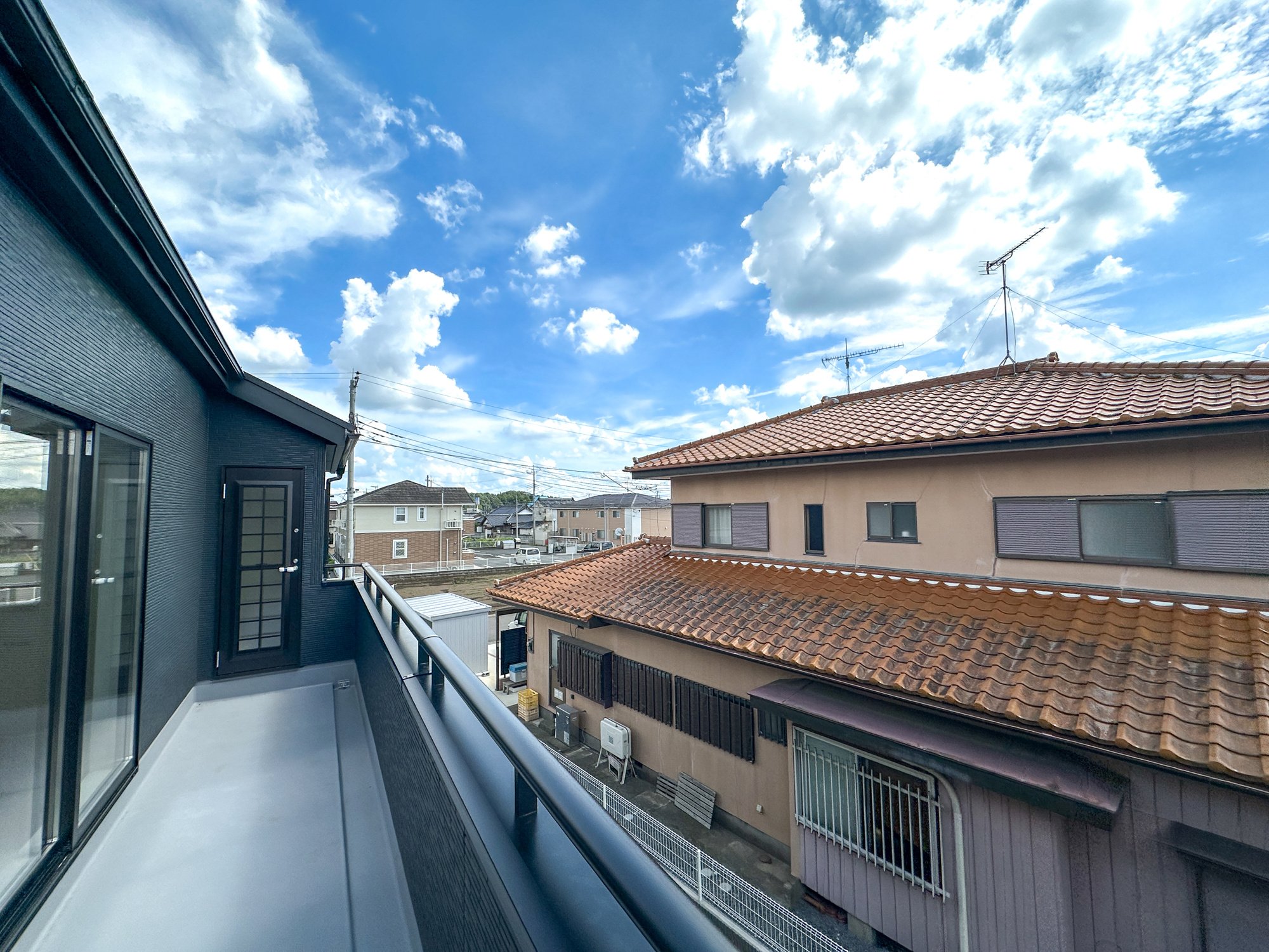 上三川町上三川第１１　新築住宅全３棟の展望|隣地との距離が確保されているので開放感のある眺望♪