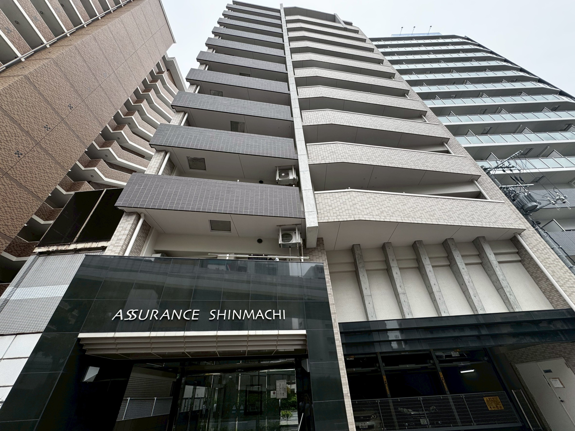 アシュランス新町の外観
