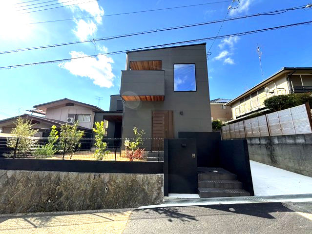 渦森台4丁目一戸建の外観|落ち着いた雰囲気の外観です