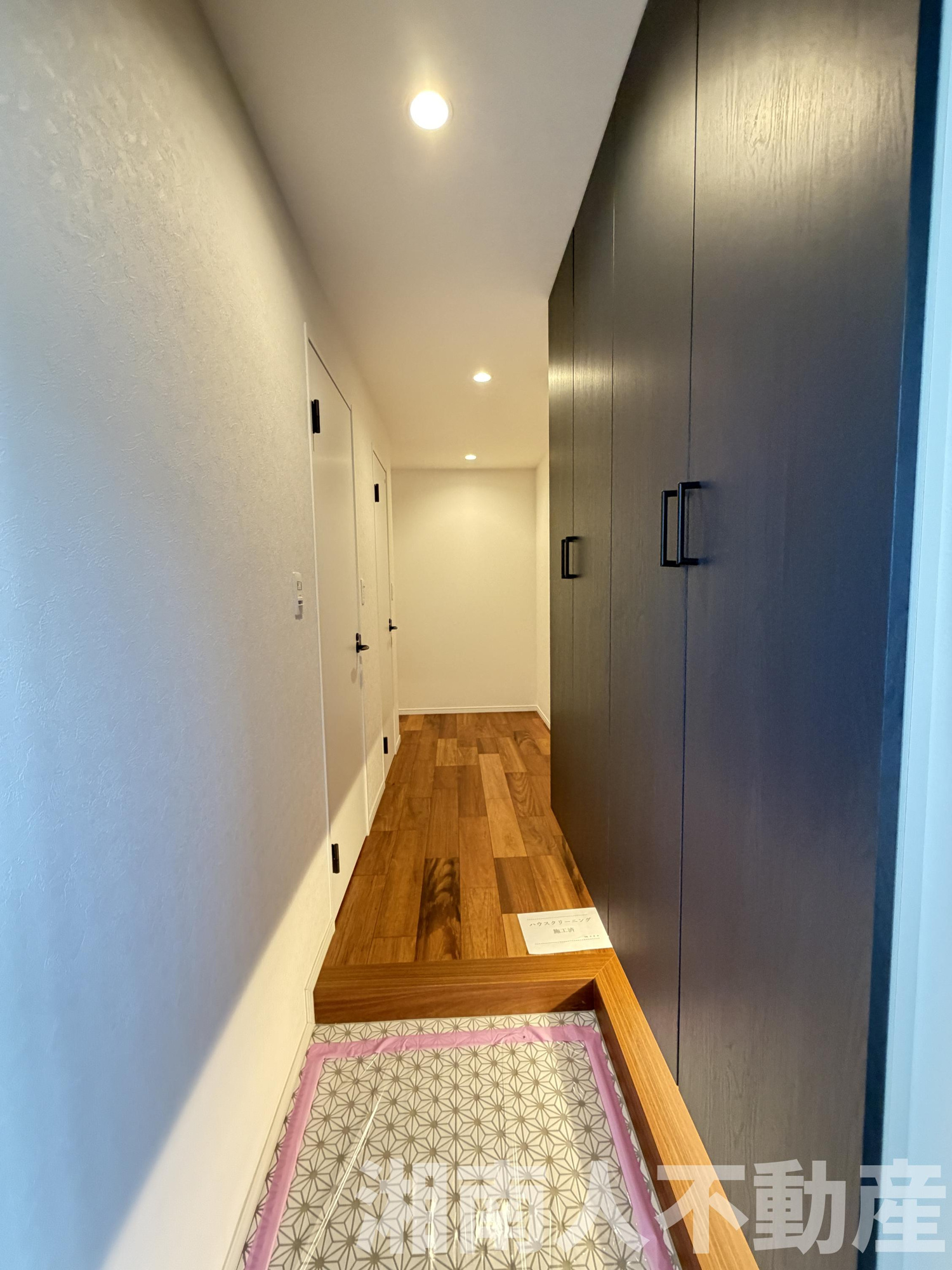 藤沢ニューライフ７号棟の玄関|落ち着いた玄関です