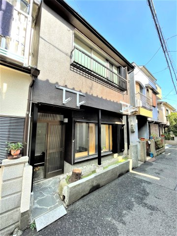 東大阪市花園西町2丁目　テラスハウスの外観|外観は落ち着いています