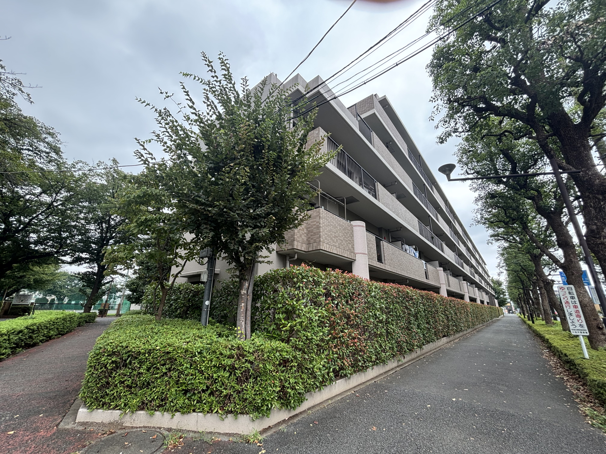 アドリーム武蔵小金井の外観