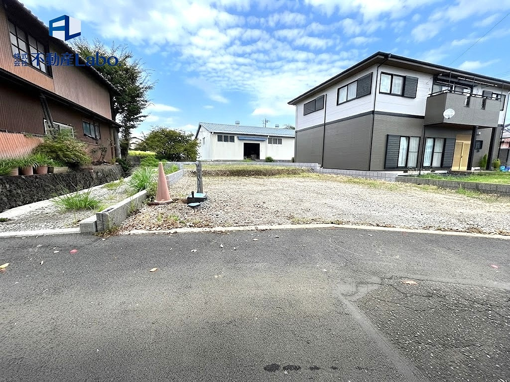 クレイドルガーデン　裾野市久根　第1　全1棟の外観|開放感あふれる立地に建築中♪
現地で陽当たりなどもご確認ください♪