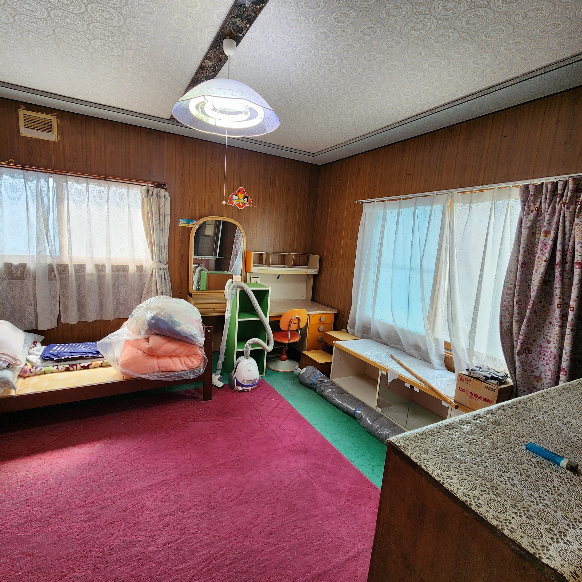 登別市中央町1丁目11-10　中古住宅の洋室