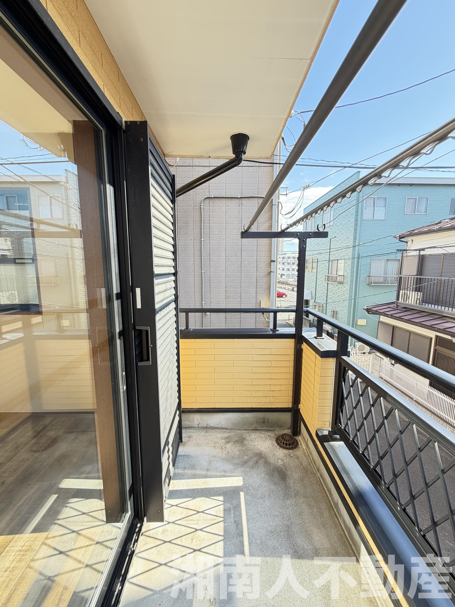藤沢市下土棚２１６－９戸建のバルコニー|開放的で明るい空間を演出してくれるバルコニーです