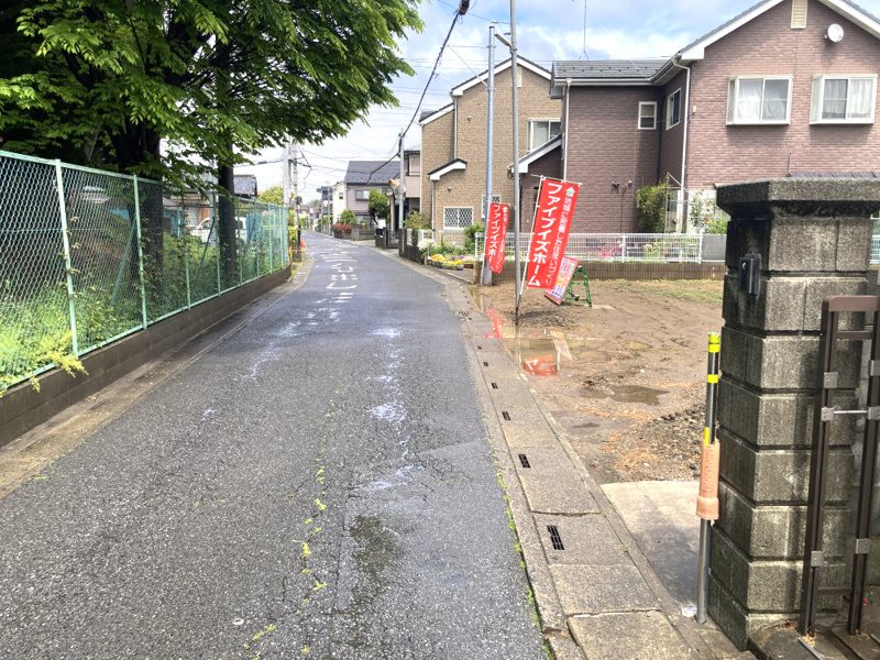 幸手市南2丁目（全2区画）前面道路