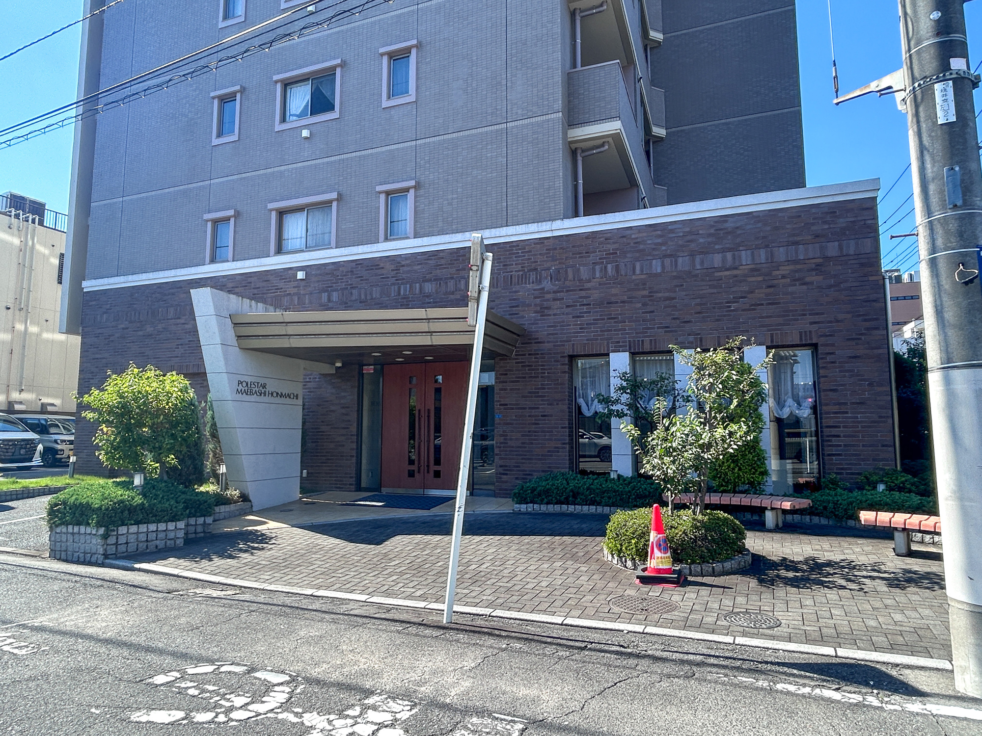 ポレスター前橋本町　中古マンション|住まいの第一印象を決めるエントランス。明るく開放的な空間、毎日の帰宅が楽しみですね♪