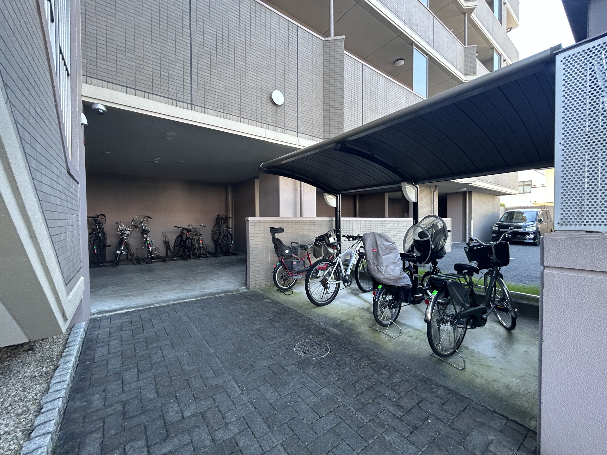 ポレスター前橋本町　中古マンションの駐輪場|駐輪場も完備で通勤、通学にも便利です♪