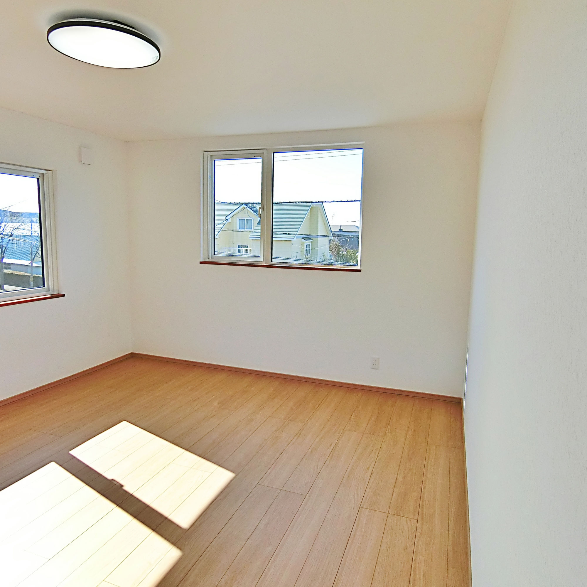 伊達市舟岡町45-51　中古住宅の洋室