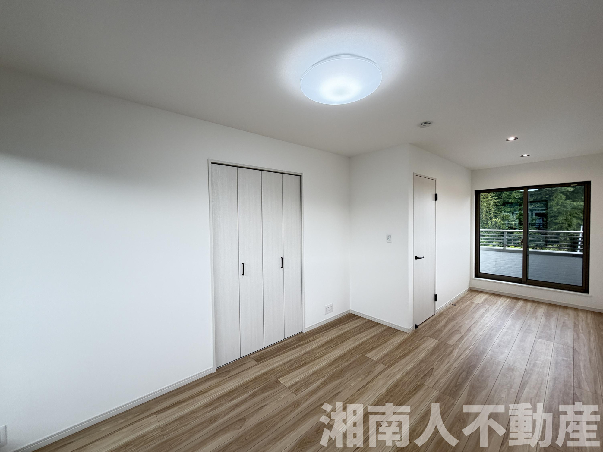 葉山町一色８２１－８戸建の洋室|スタンダードな洋室です