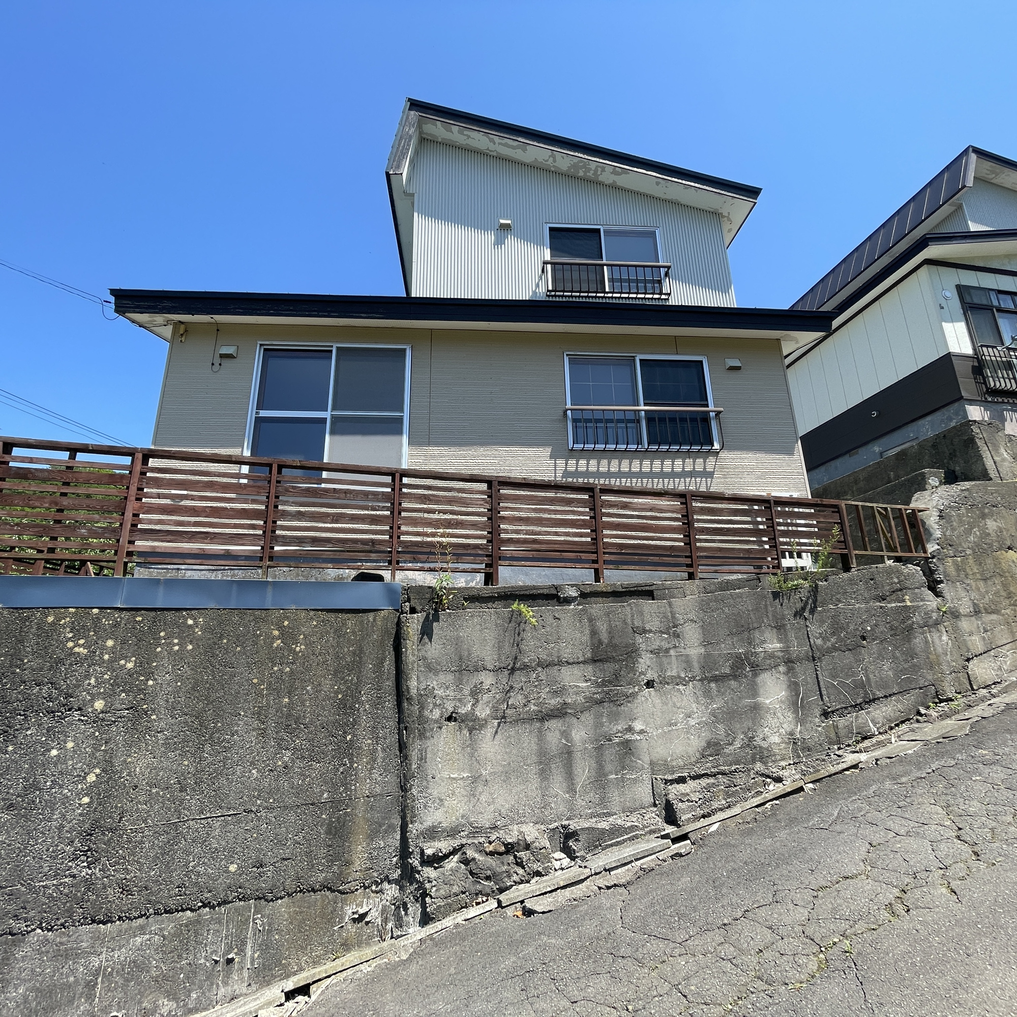 室蘭市舟見町2丁目88-1他3棟　収益戸建の外観