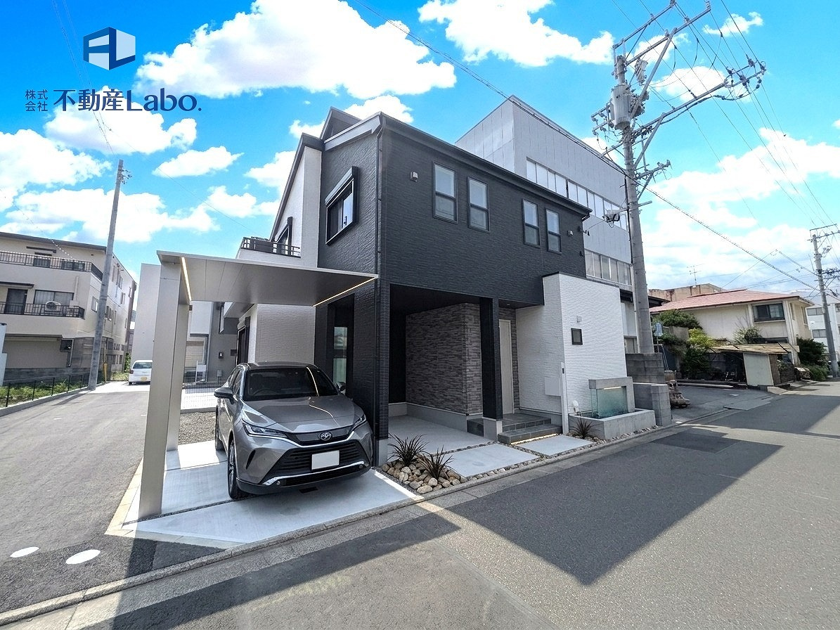 新築分譲住宅　葵区田町2丁目　～全3棟～のその他|～本日ご見学が可能です～
土日祝日はもちろん、平日のお仕事終わりのお時間でもご内覧可能です♪
ご見学ご希望がございましたらお気軽にご相談ください！
※外構、車はAI作成でイメージです。追加工事で可能♪