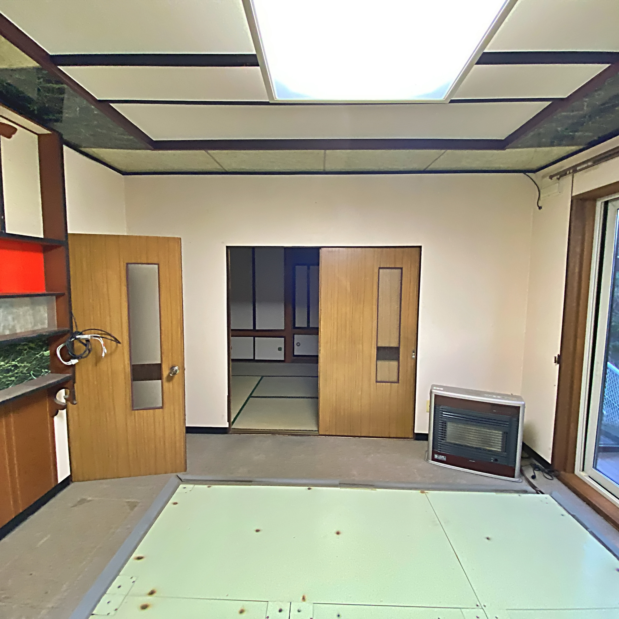 室蘭市御崎町2丁目10-6　収益戸建の居間・リビング