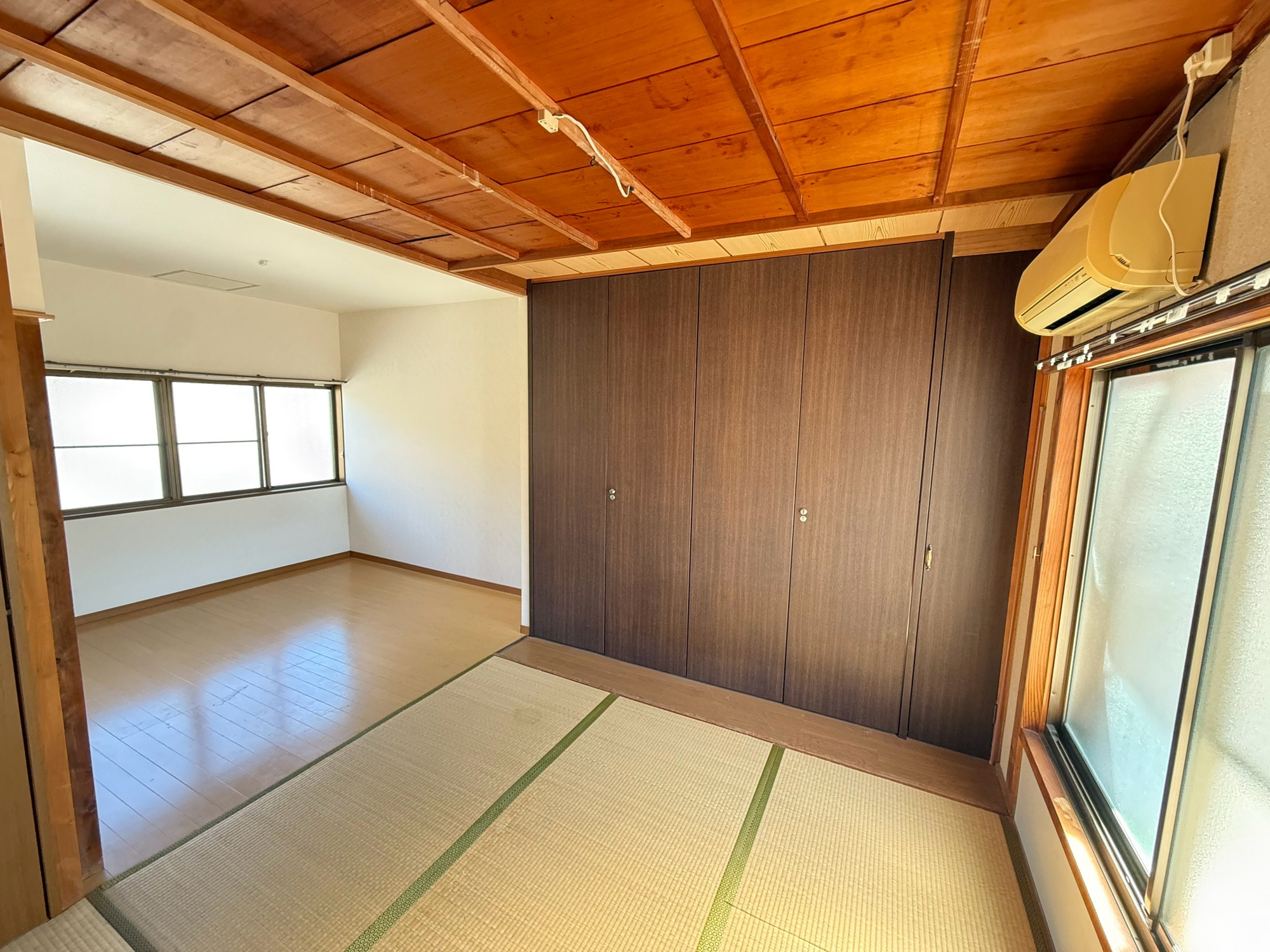 花園段ノ岡町テラスの和室|2階の和室です。陽当たり良好です。