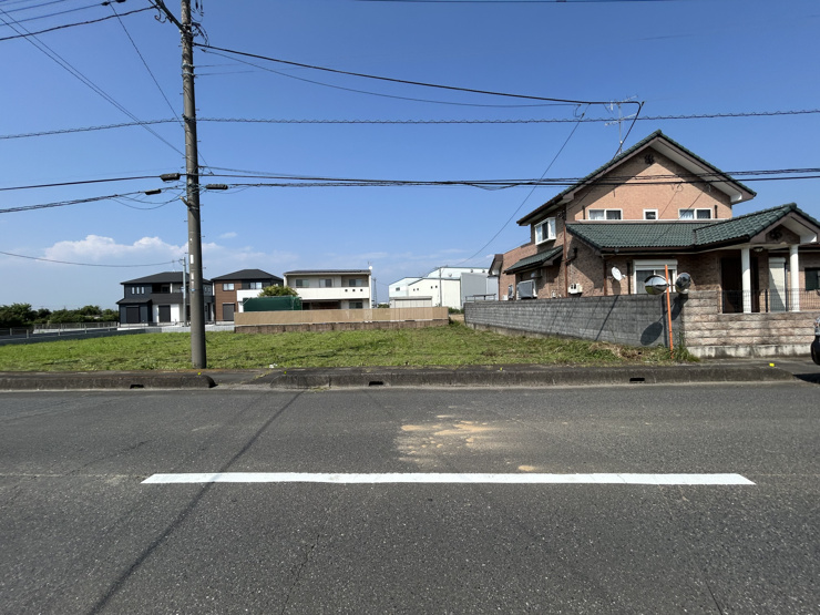 前面道路含む現地写真です！
