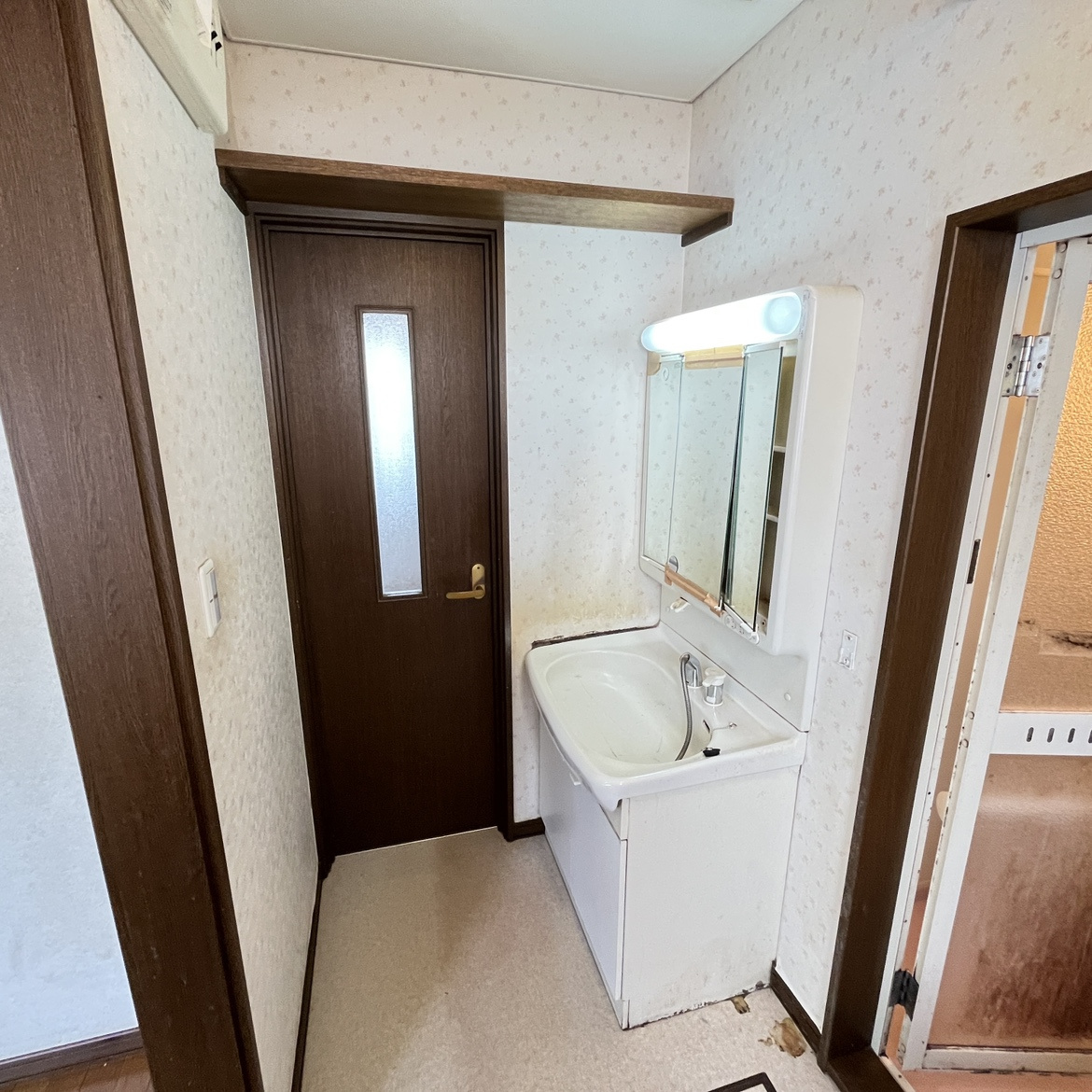 登別市富岸町2丁目29-14　中古住宅の脱衣所