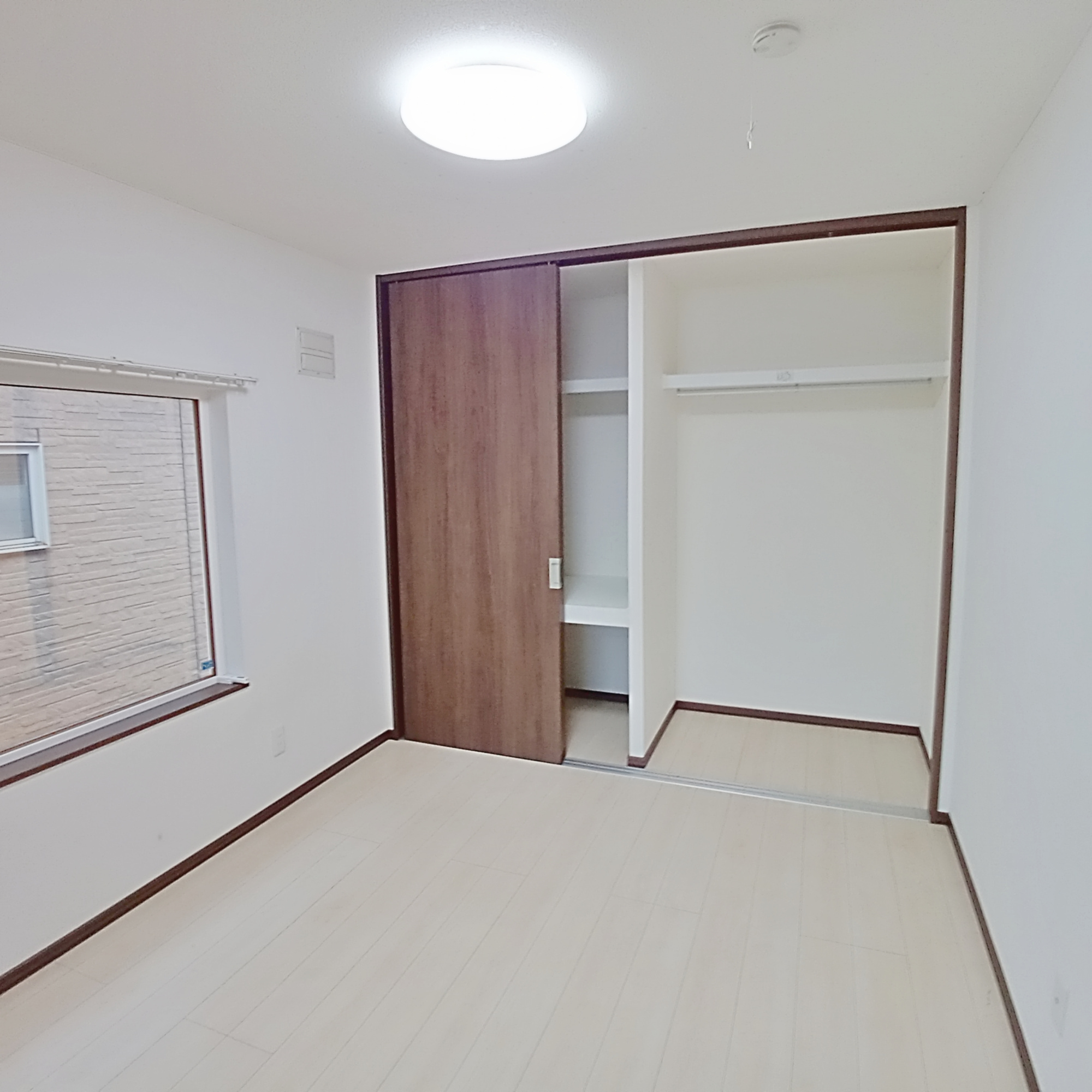 室蘭市東町4丁目6-13　中古住宅の洋室