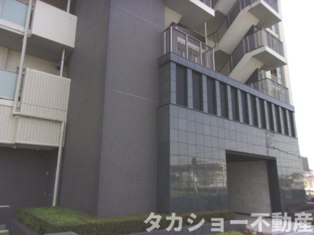 ウィザースレジデンス浜野駅前の外観