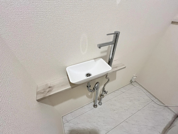 【トイレ手洗いカウンター】
