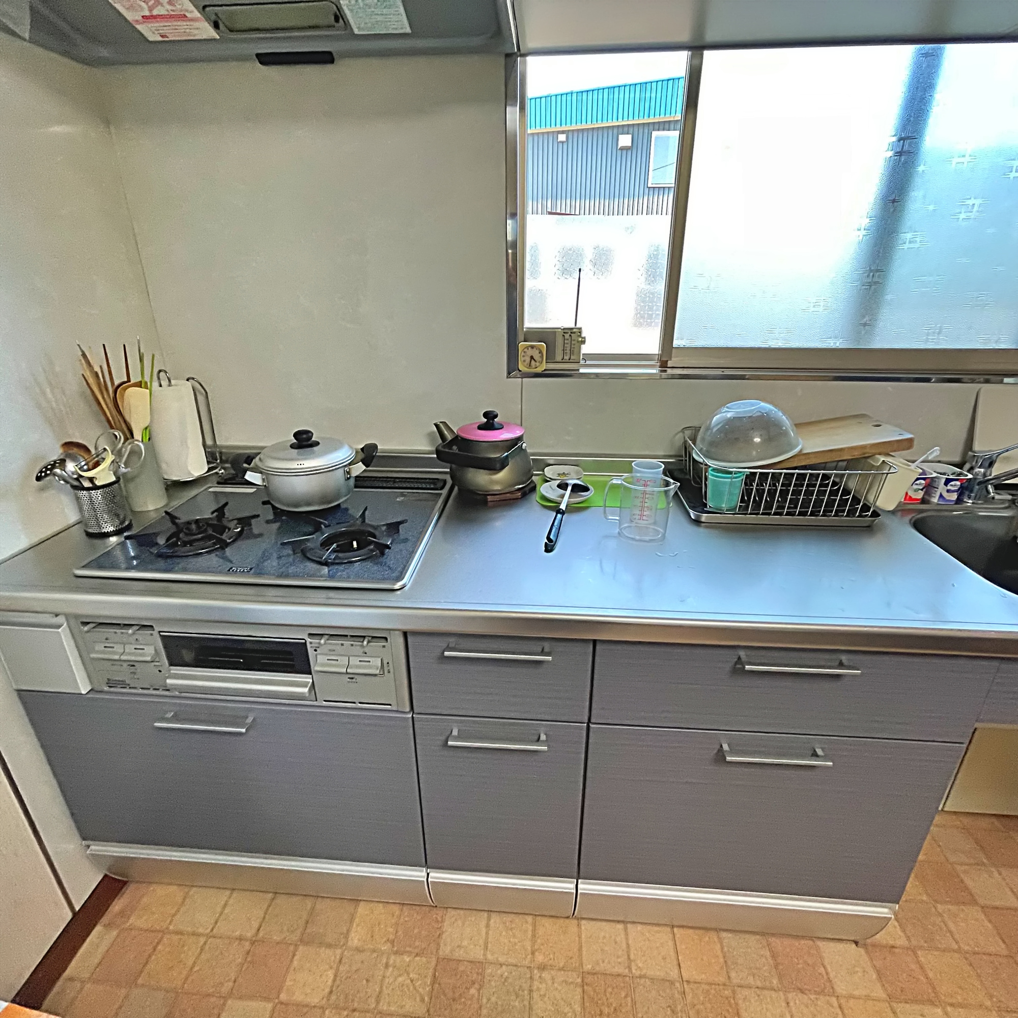 室蘭市柏木町45-24　中古住宅他2棟のキッチン