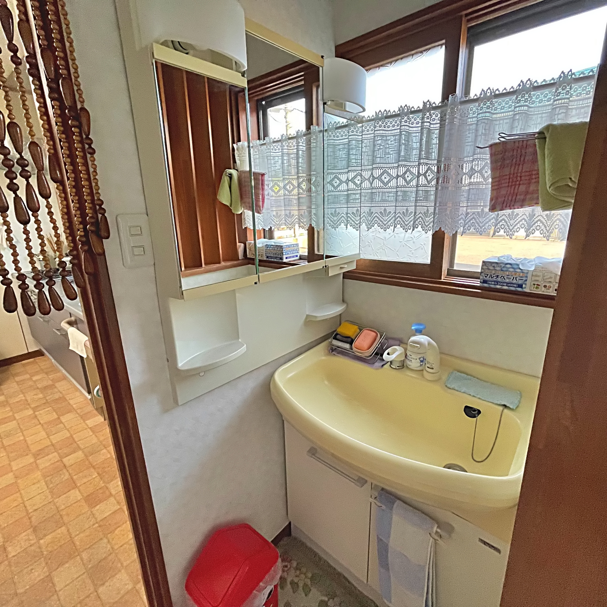 室蘭市柏木町45-24　中古住宅他2棟の独立洗面台
