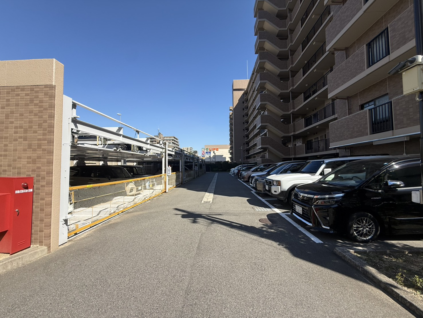 レピア・フェルティ本山の駐車場