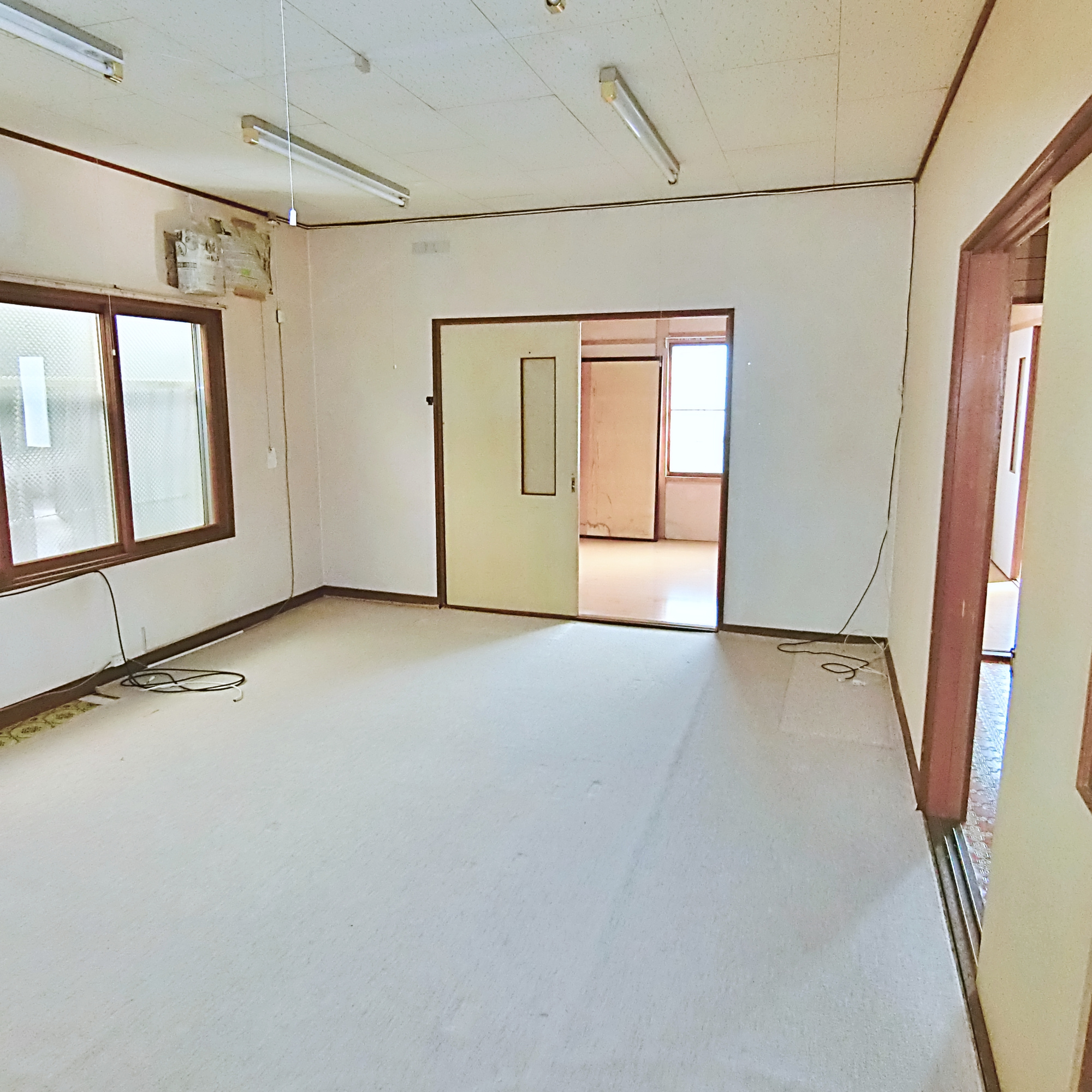 室蘭市東町2丁目19-12　店舗兼用中古住宅の洋室