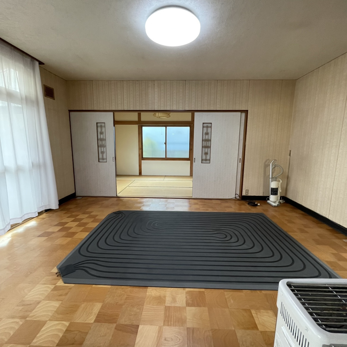 伊達市長和町501-45、42　中古住宅の居間・リビング