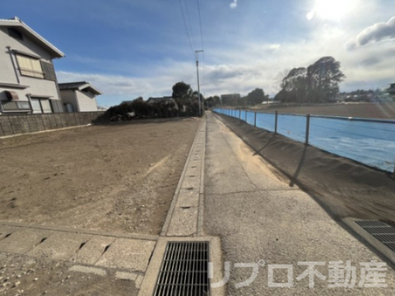 野田市目吹土地の前面道路含む現地写真|野田市公道2.7ｍに接道しています