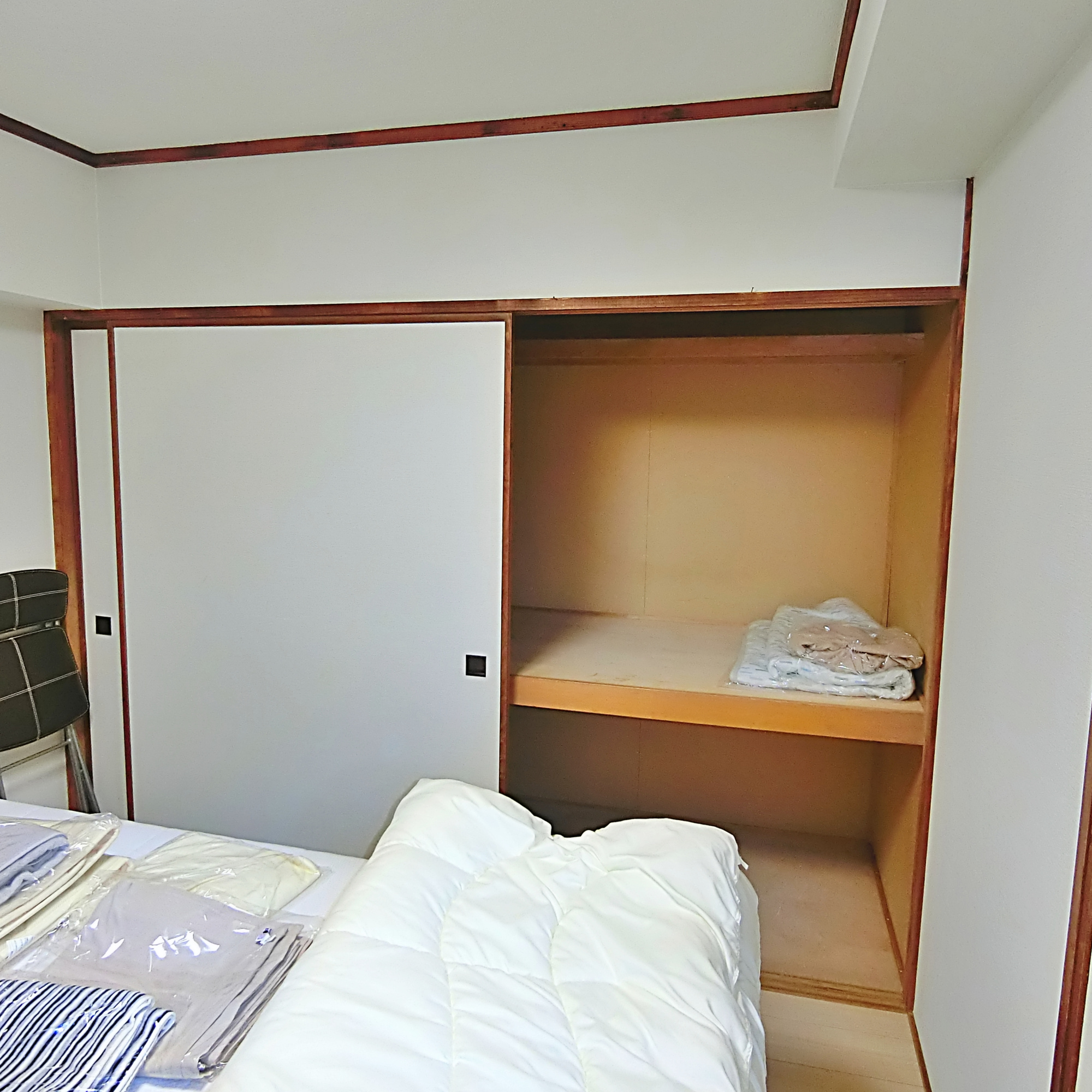 室蘭市中島町1丁目37-14　シャインポート6階の洋室