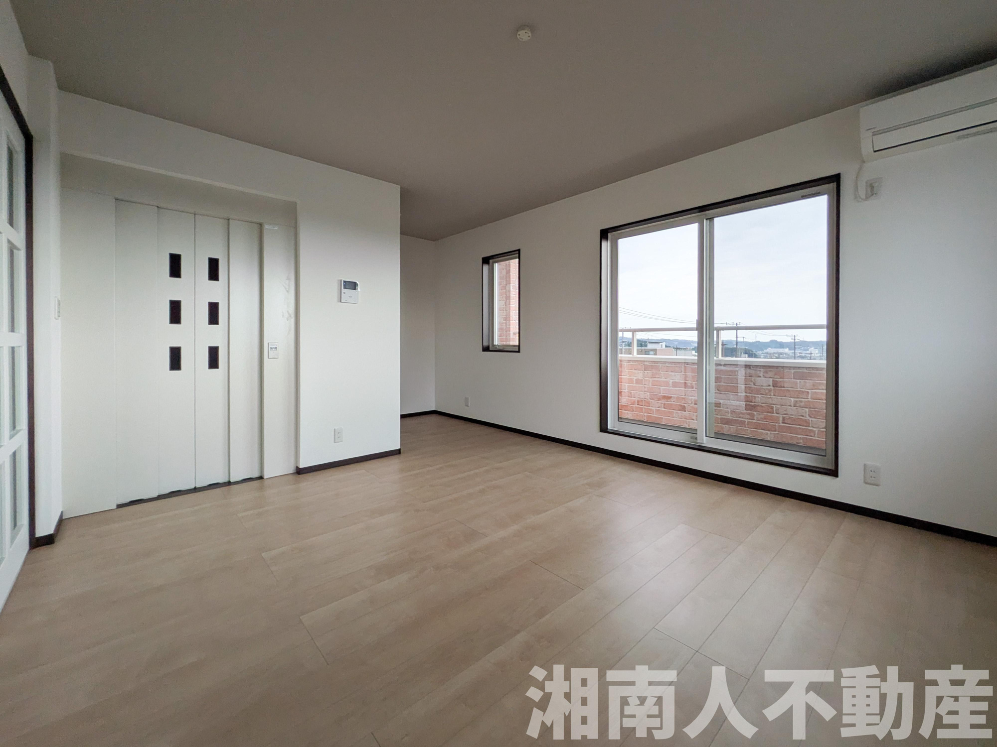 藤沢市柄沢２丁目７－９戸建の洋室|明るい洋室です