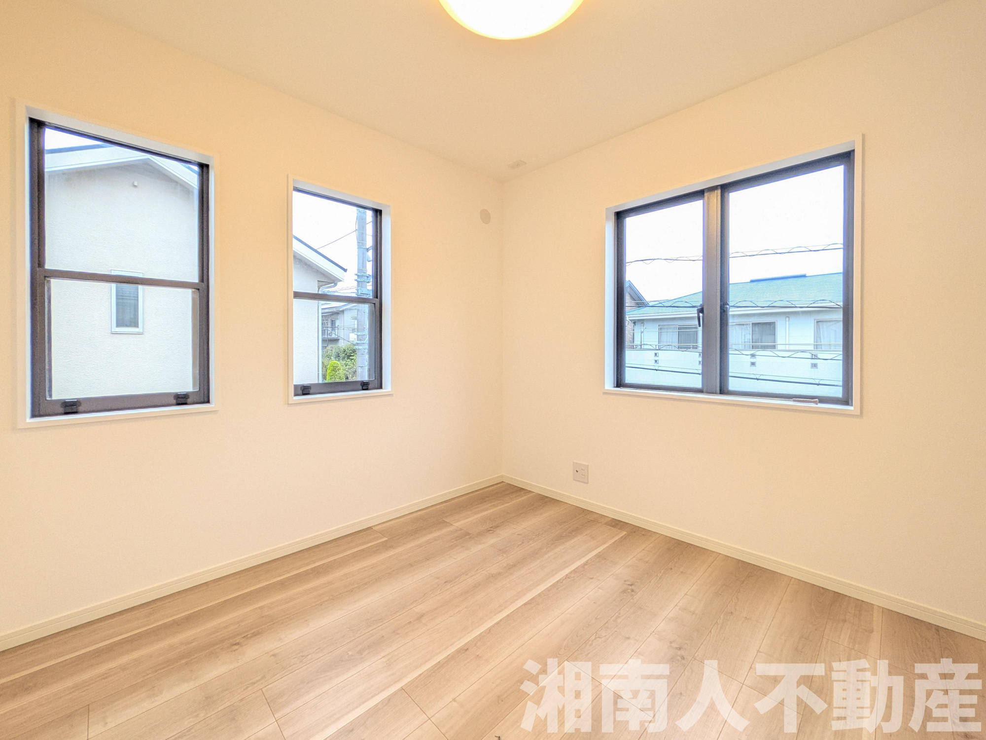 藤沢市本藤沢３丁目１９－１４戸建の洋室|洋室です