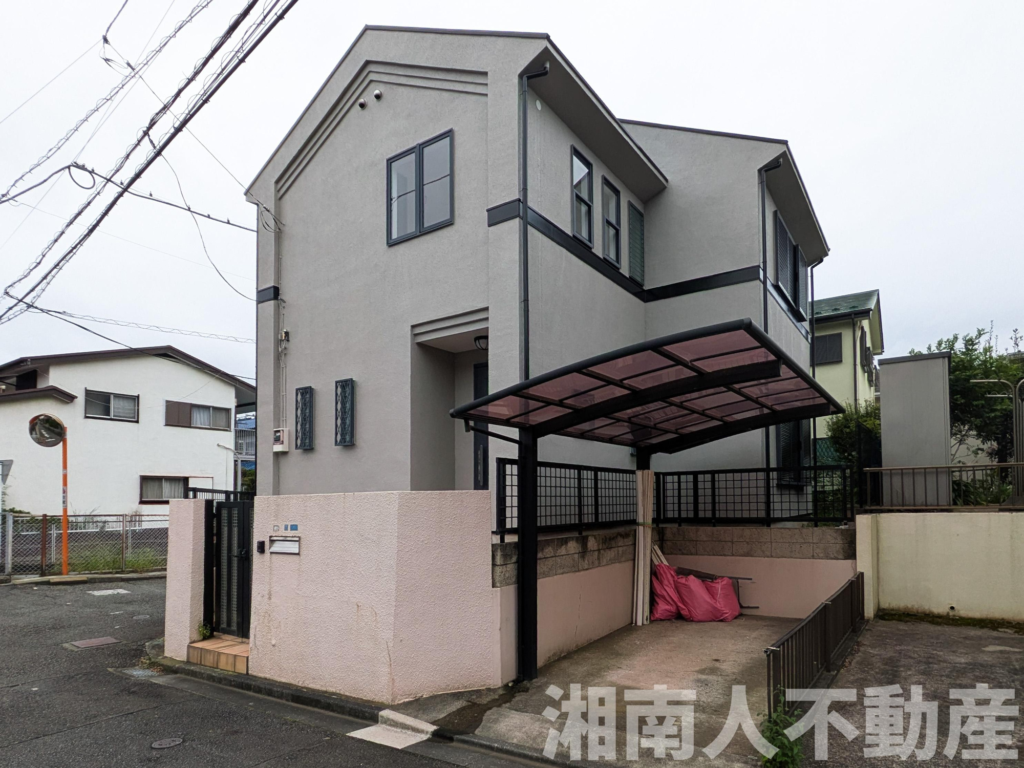 藤沢市本藤沢３丁目１９－１４戸建の外観|外はこのようになっています