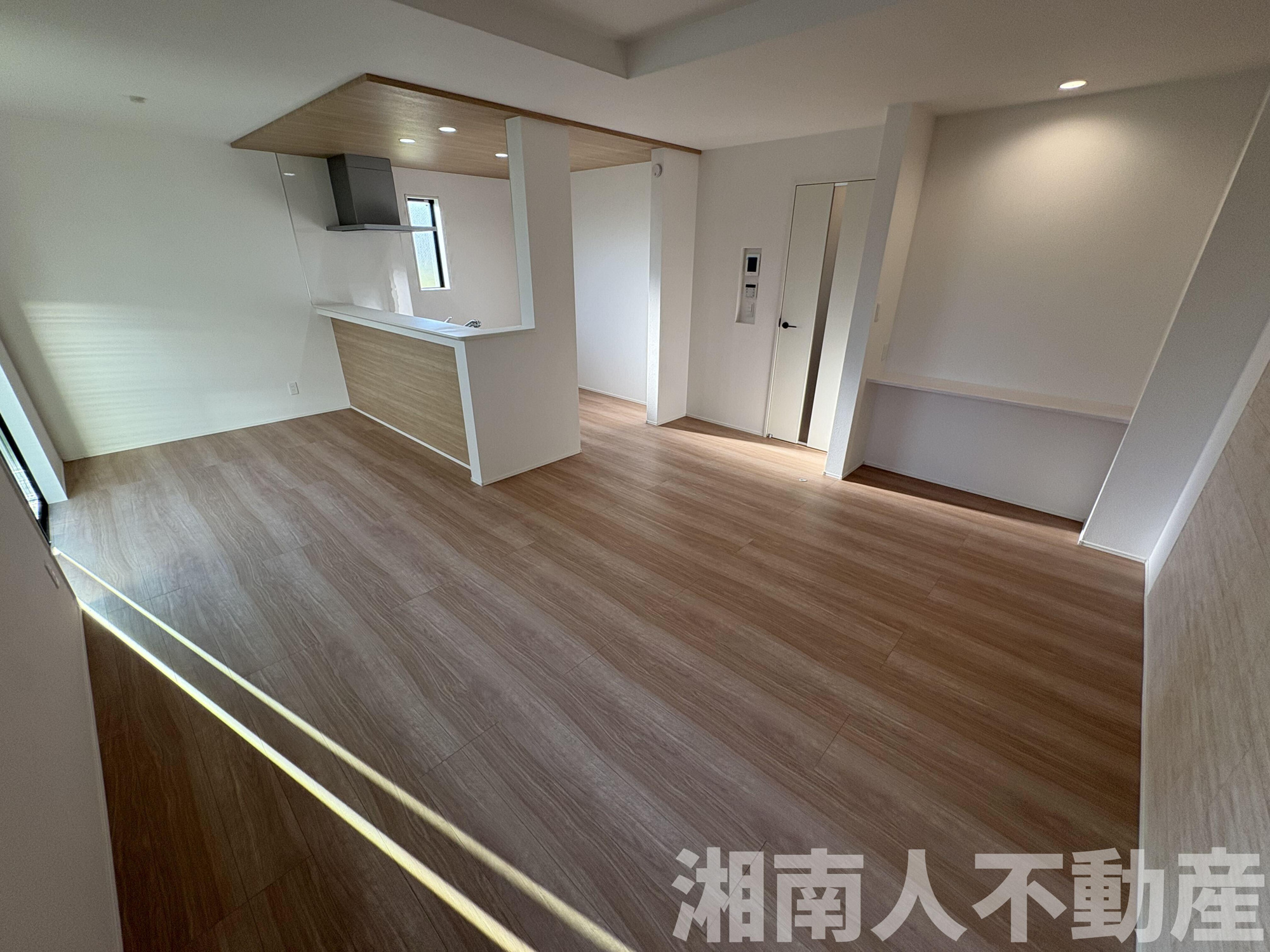 平塚市御殿４丁目１２８１－３１新築戸建ての居間・リビング|ゆったり過ごせるリビングです