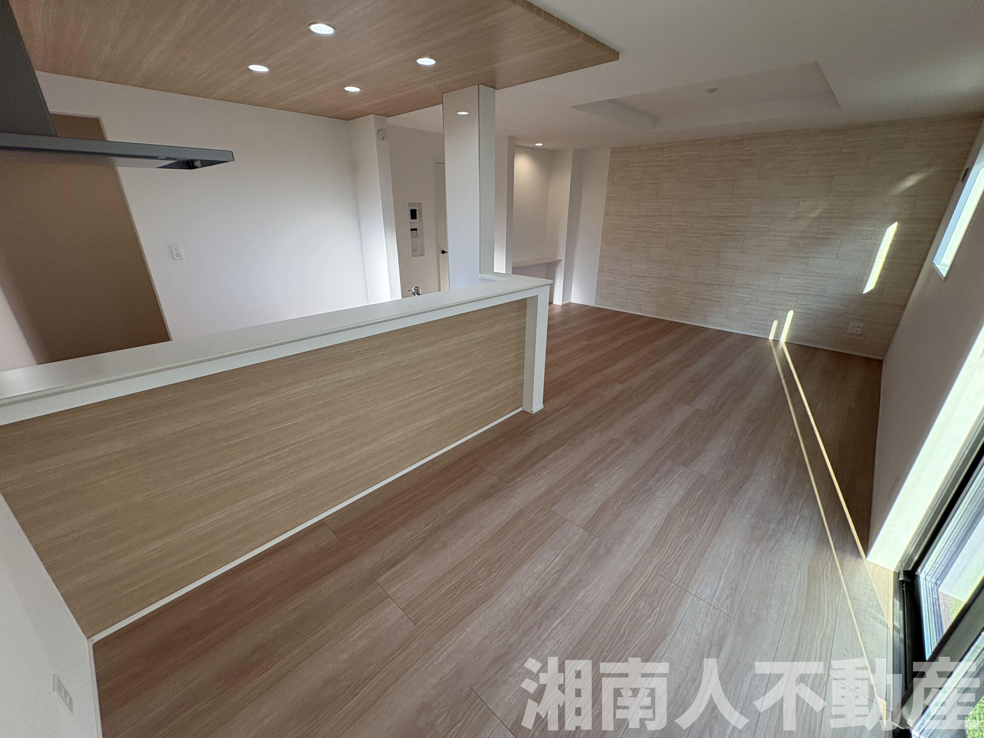平塚市御殿４丁目１２８１－３１新築戸建ての居間・リビング|おしゃれなリビングです