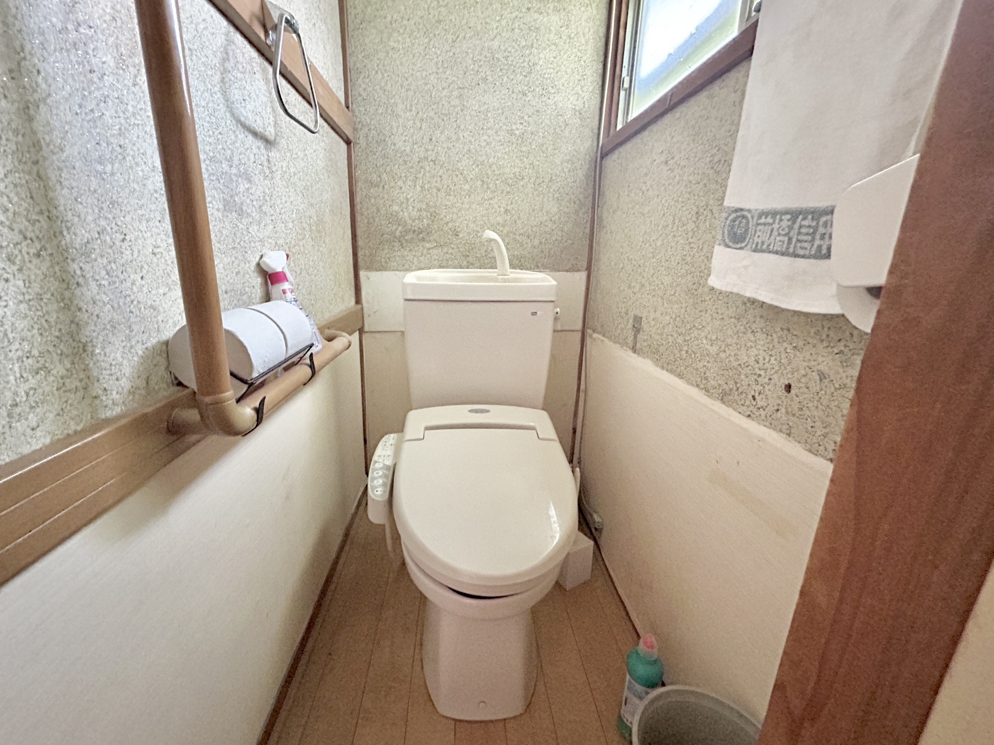 前橋市北代田町　　中古住宅のトイレ|換気用に換気扇はもちろん、窓も着いているので常に快適ですね♪