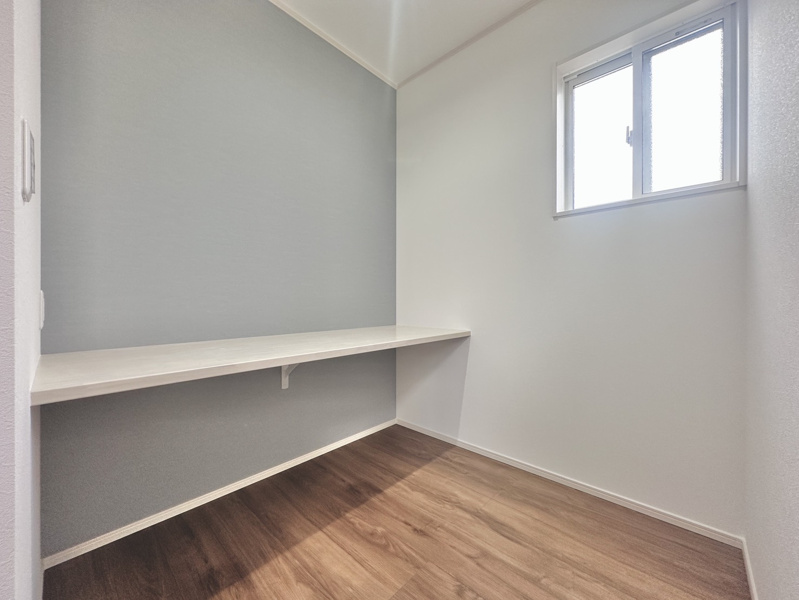 【7号棟　洋室】各お部屋に収納がついておりますのでお部屋の広さを有効活用できます！