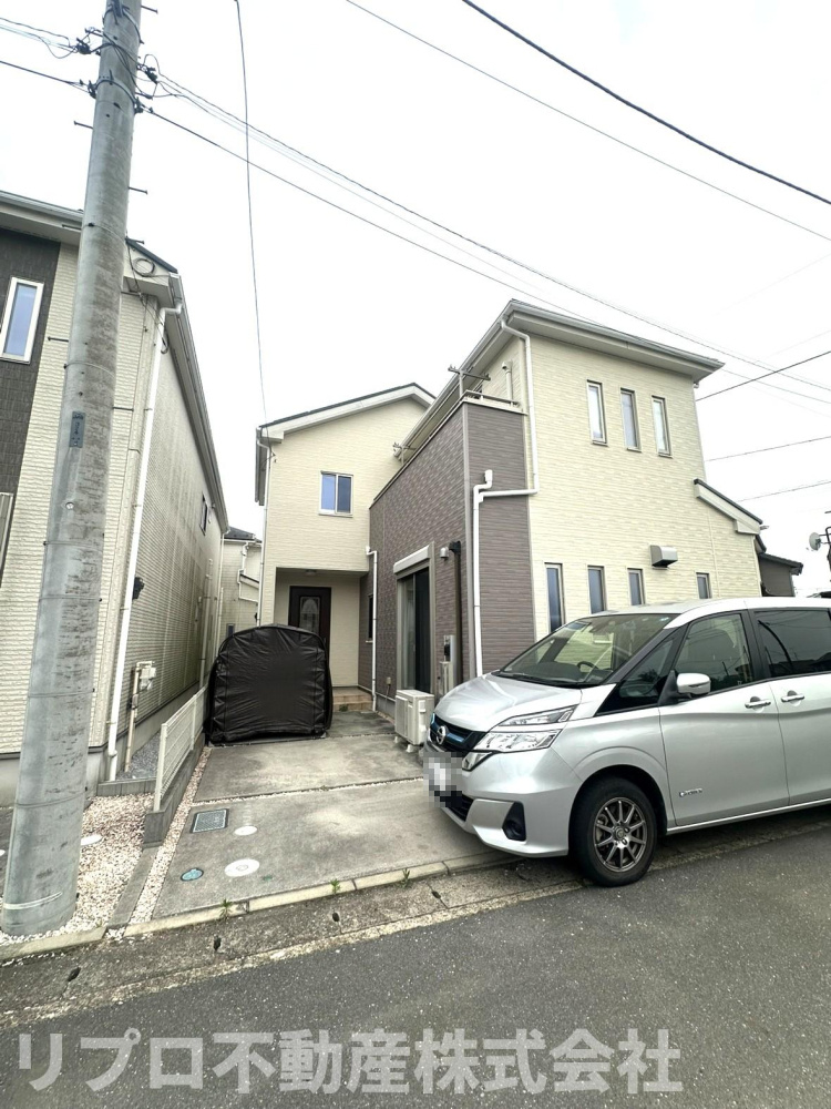 野田市山崎戸建ての前面道路含む現地写真|周辺は閑静な住宅街です