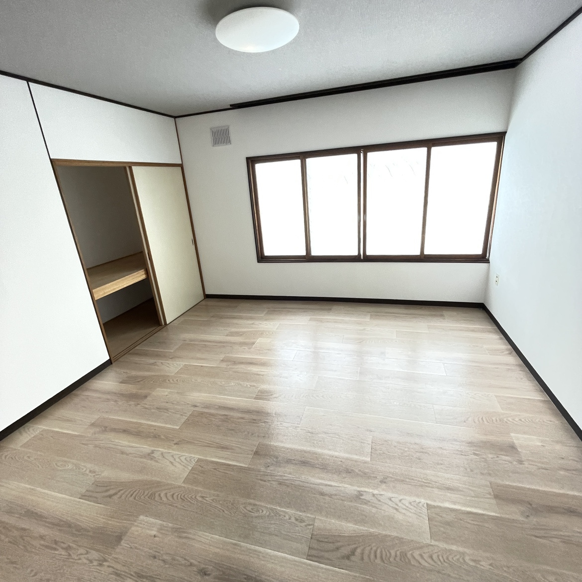 室蘭市小橋内町1丁目21-7,210，211　収益戸建　の洋室